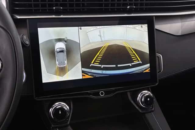 Lynk & Co 01 (2024) thumbnail 17