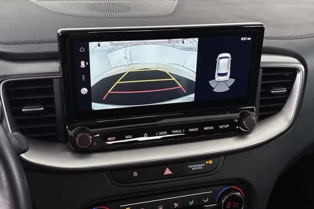 Kia Ceed (2023) thumbnail 15