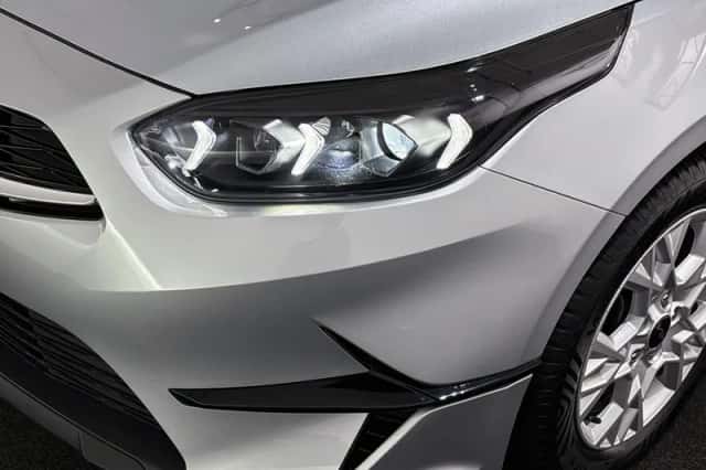 Kia Ceed (2023) thumbnail 17