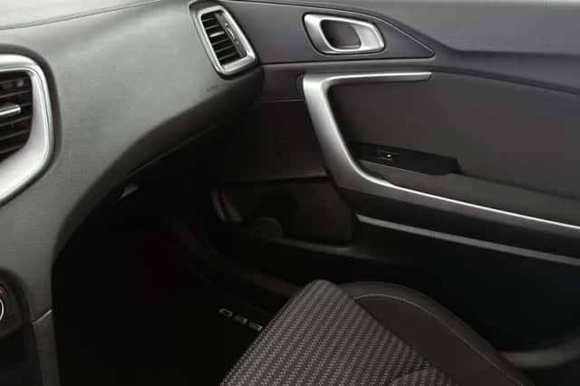 Kia Ceed (2023) thumbnail 18