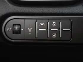 Kia Ceed (2023) thumbnail 22