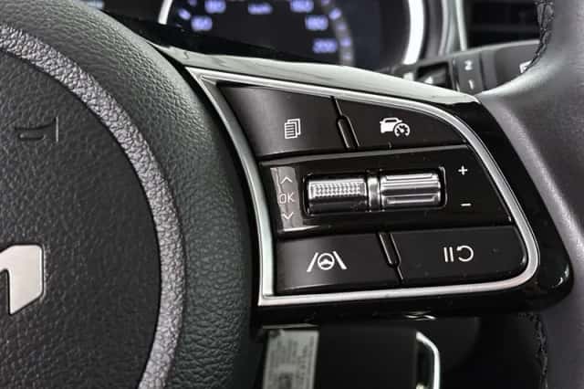 Kia Ceed (2023) thumbnail 25