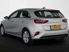 Kia Ceed (2023) thumbnail 4
