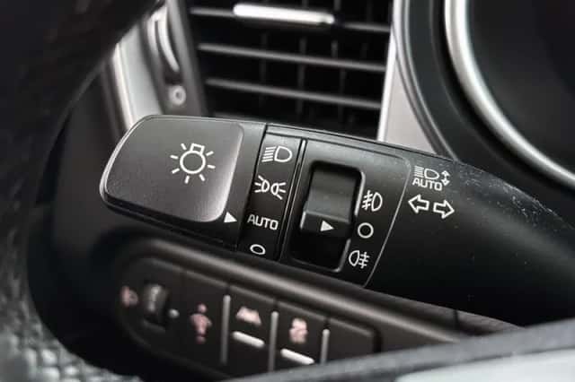 Kia Ceed (2023) thumbnail 32