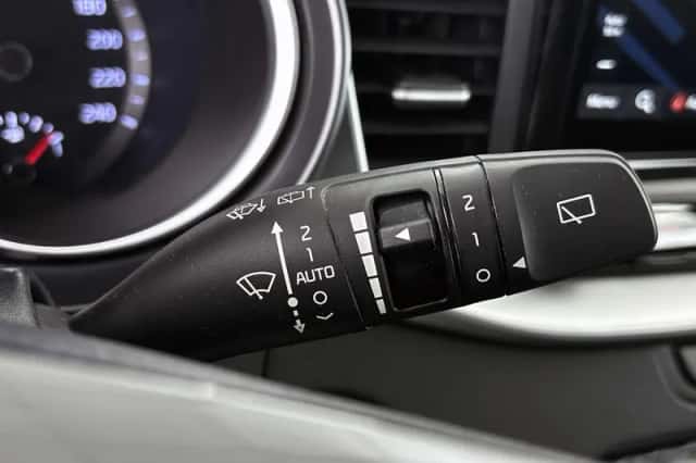 Kia Ceed (2023) thumbnail 34