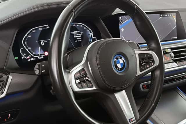BMW X5 (2022) thumbnail 13