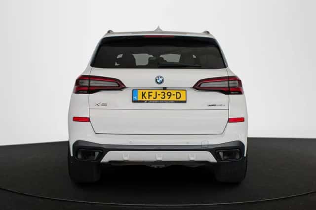 BMW X5 (2022) thumbnail 16