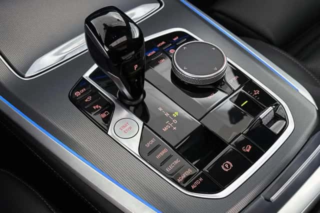 BMW X5 (2022) thumbnail 32