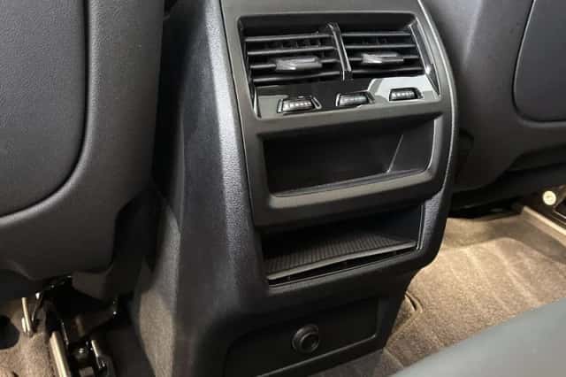 BMW X5 (2022) thumbnail 39