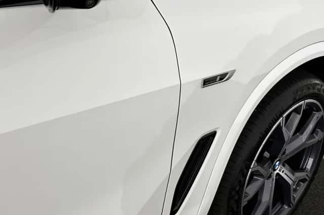 BMW X5 (2022) thumbnail 45