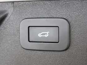 Land Rover Discovery Sport (2023) thumbnail 11