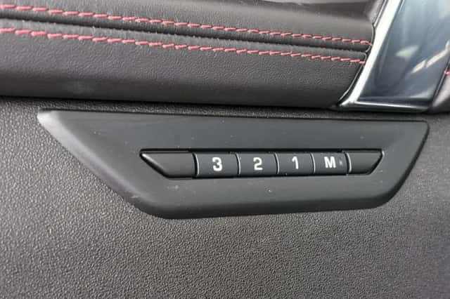 Land Rover Discovery Sport (2023) thumbnail 20
