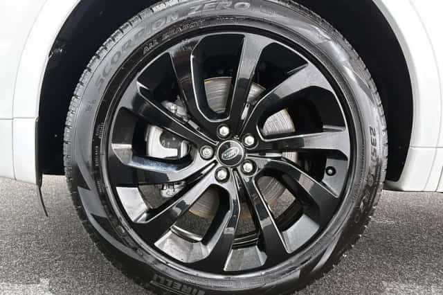 Land Rover Discovery Sport (2023) thumbnail 25