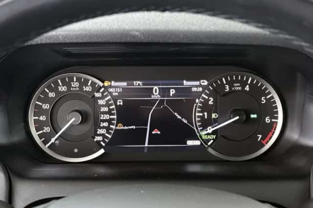 Land Rover Discovery Sport (2023) thumbnail 31