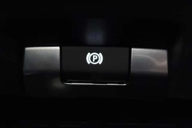 Land Rover Discovery Sport (2023) thumbnail 40