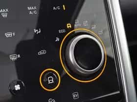 Land Rover Discovery Sport (2023) thumbnail 45
