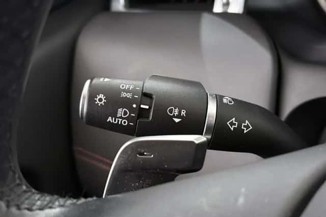 Land Rover Discovery Sport (2023) thumbnail 48