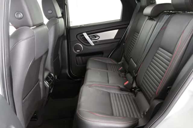 Land Rover Discovery Sport (2023) thumbnail 7