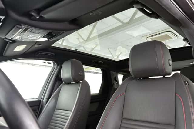 Land Rover Discovery Sport (2023) thumbnail 8