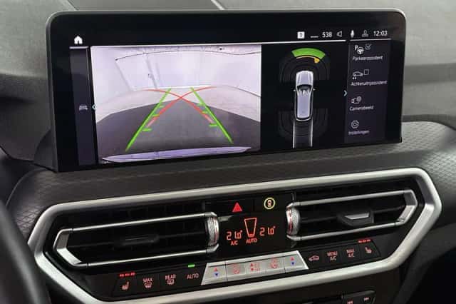BMW X3 (2021) thumbnail 16