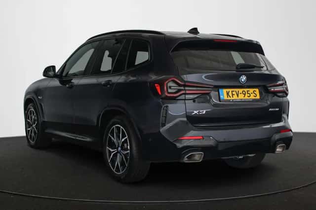 BMW X3 (2021) thumbnail 4