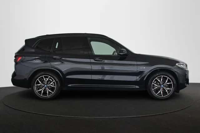 BMW X3 (2021) thumbnail 33