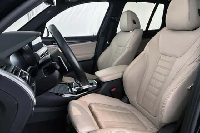 BMW X3 (2021) thumbnail 6