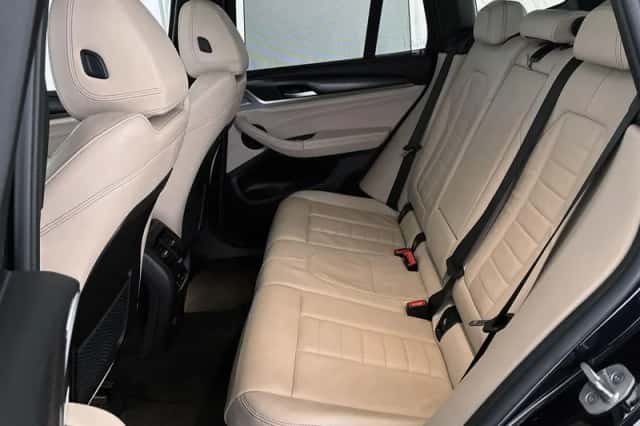 BMW X3 (2021) thumbnail 9