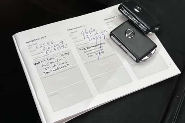 Volvo XC40 (2021) thumbnail 12