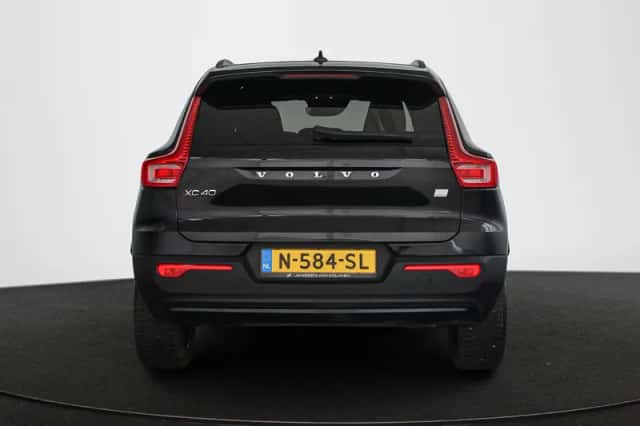 Volvo XC40 (2021) thumbnail 16