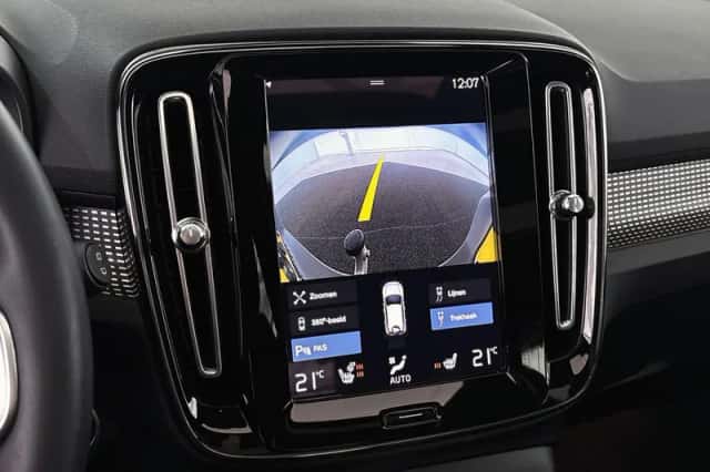 Volvo XC40 (2021) thumbnail 17