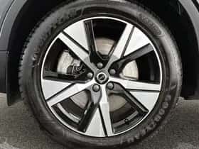 Volvo XC40 (2021) thumbnail 25
