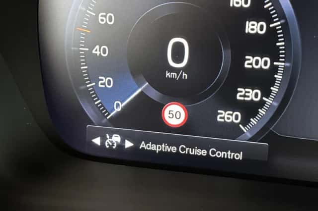 Volvo XC40 (2021) thumbnail 32