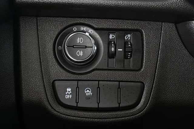 Opel Karl (2018) thumbnail 21