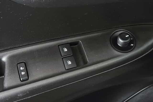 Opel Karl (2018) thumbnail 25