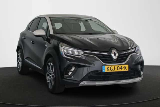 Renault Captur (2023) thumbnail 2