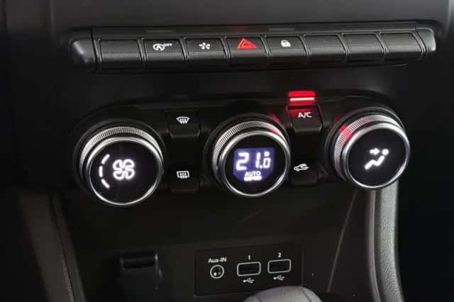 Renault Captur (2023) thumbnail 20