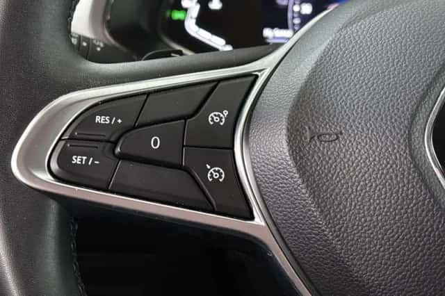 Renault Captur (2023) thumbnail 24