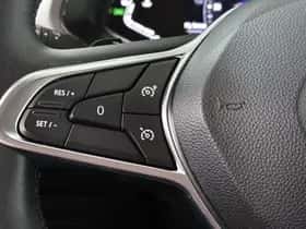 Renault Captur (2023) thumbnail 24