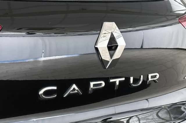 Renault Captur (2023) thumbnail 34