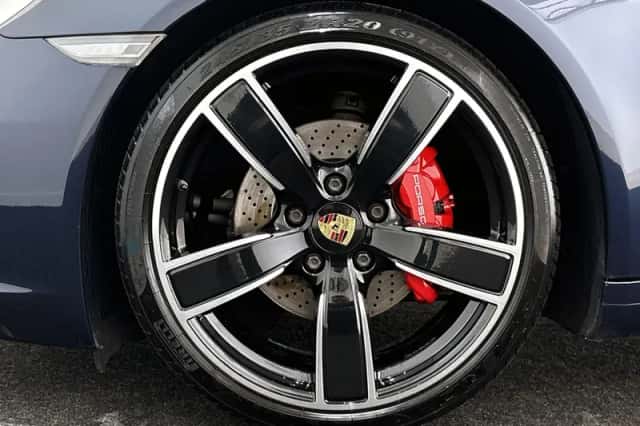 Porsche 911 (2016) thumbnail 24