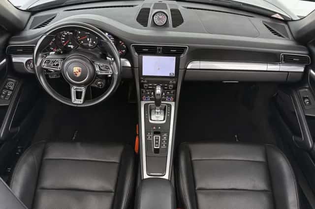 Porsche 911 (2016) thumbnail 7