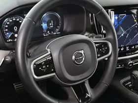 Volvo V60 (2022) thumbnail 12
