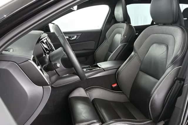 Volvo V60 (2022) thumbnail 6