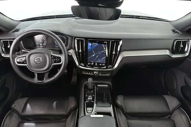 Volvo V60 (2022) thumbnail 7