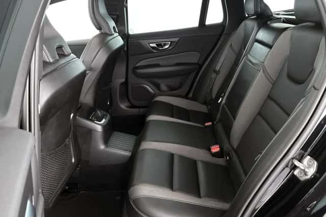 Volvo V60 (2022) thumbnail 9