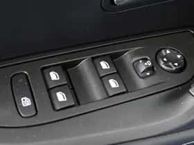 Peugeot e-2008 (2024) thumbnail 27