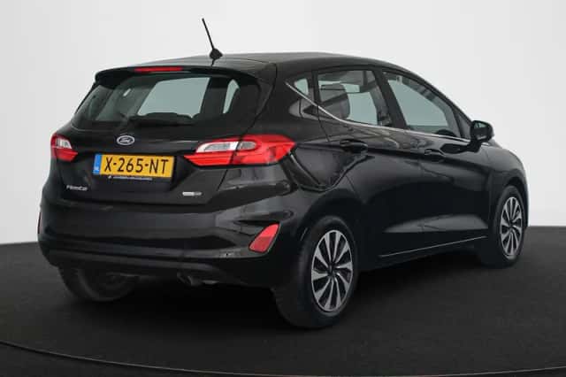 Ford Fiesta (2024) thumbnail 3
