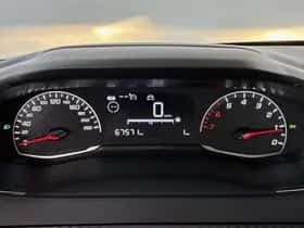 Peugeot 208 (2023) thumbnail 10