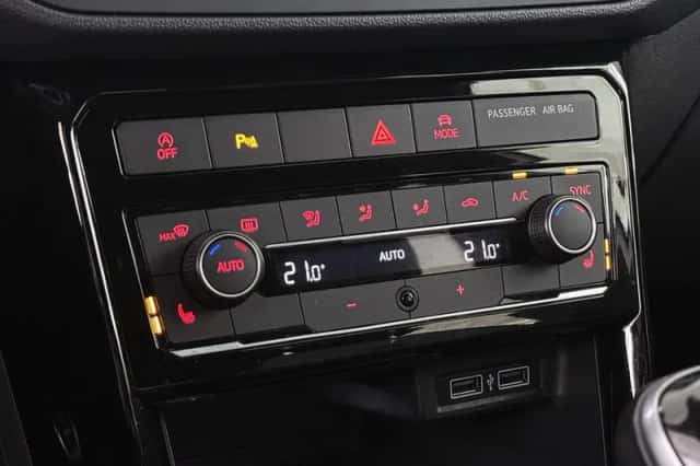 Volkswagen T-Cross (2020) thumbnail 22